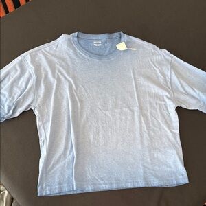 Hollister Baggy Crop Fit Blue Tee Small